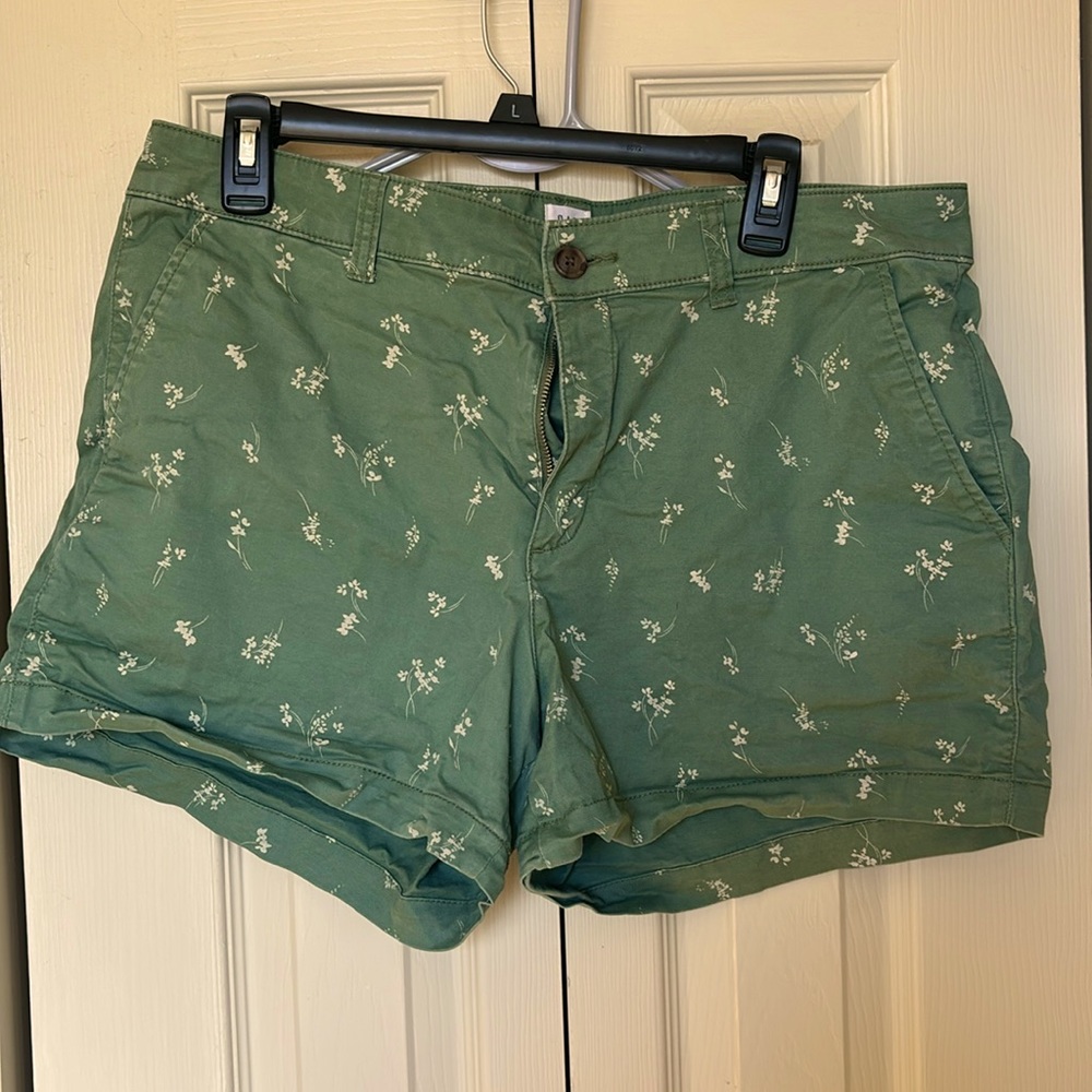 GAP Printed Khaki shorts